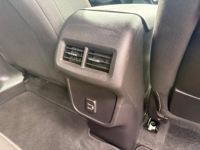 Used 2024 GMC Terrain SLE AWD/4WD image 25