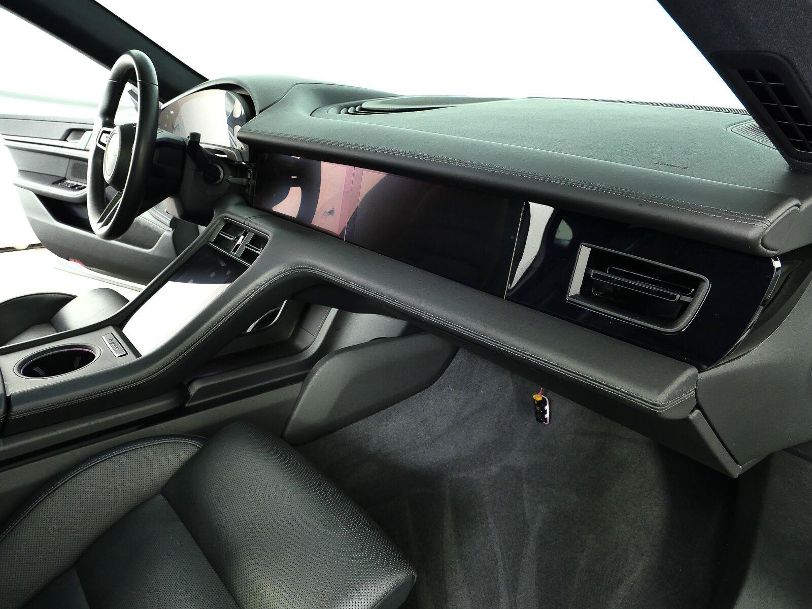 Certified 2023 Porsche Taycan RWD image 23