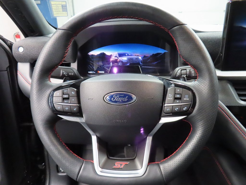 Used 2025 Ford Explorer ST image 46