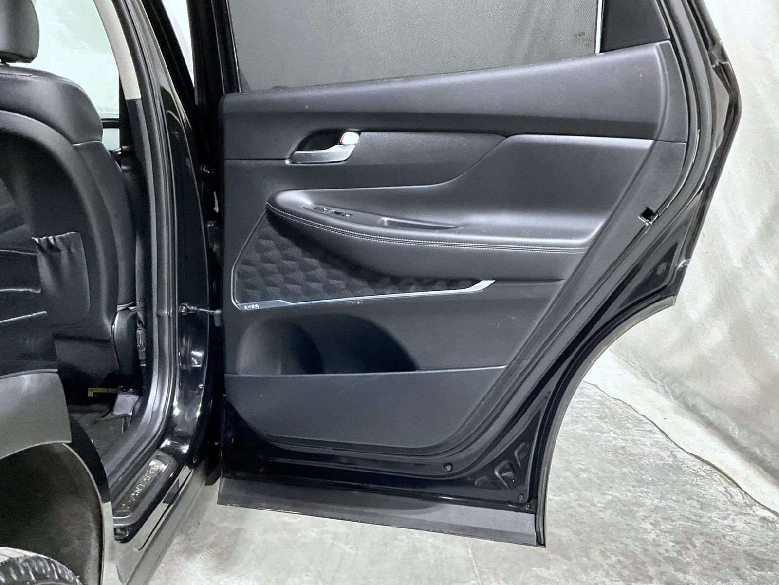 Used 2020 Hyundai Santa Fe Limited image 18