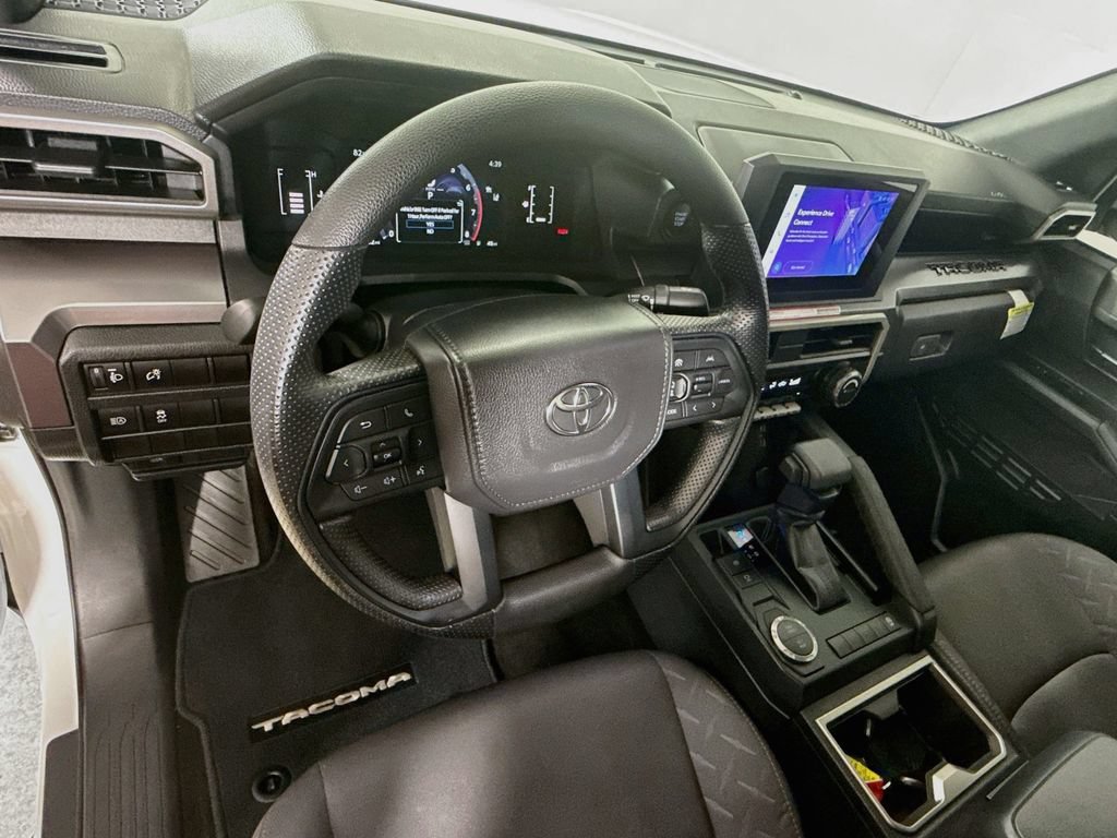 Used 2025 Toyota Tacoma SR5 RWD image 9