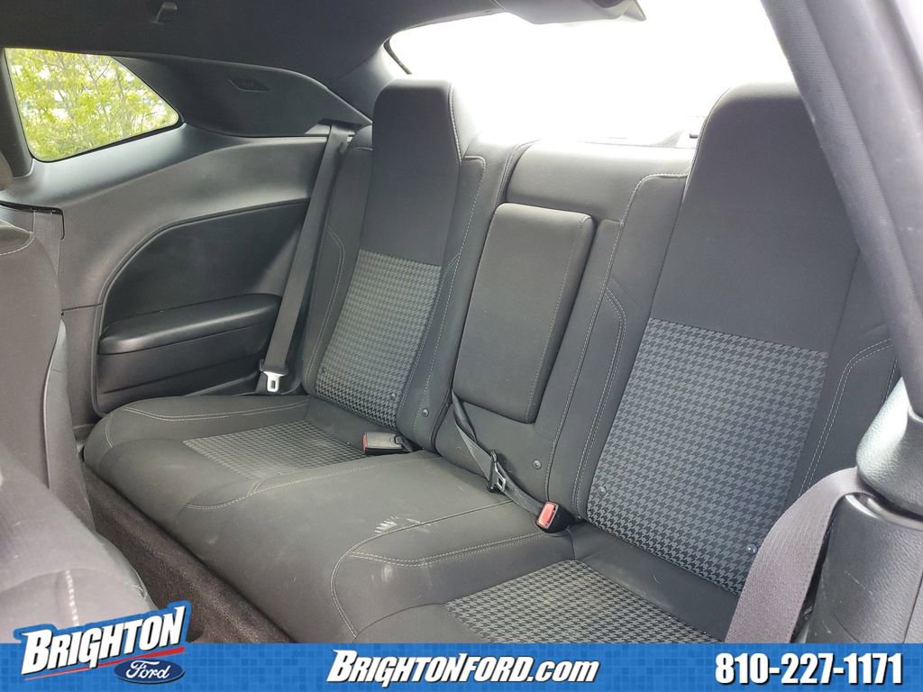 Used 2015 Dodge Challenger R/T w/ Quick Order Package 28B R/T RWD image 11