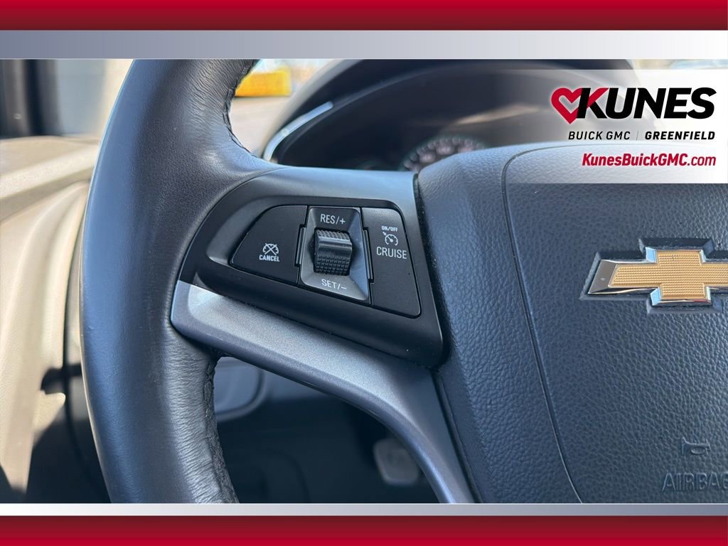 Used 2018 Chevrolet Trax LT w/ LT Convenience Package AWD/4WD image 26