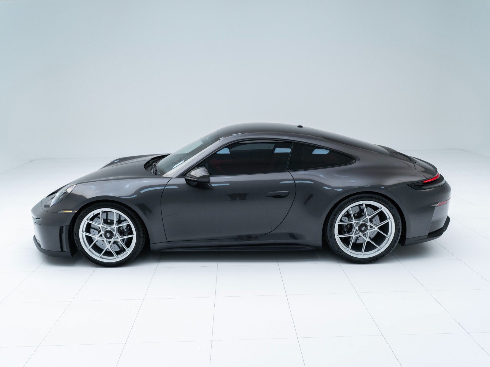 Certified 2026 Porsche 911 GT3 RWD image 2