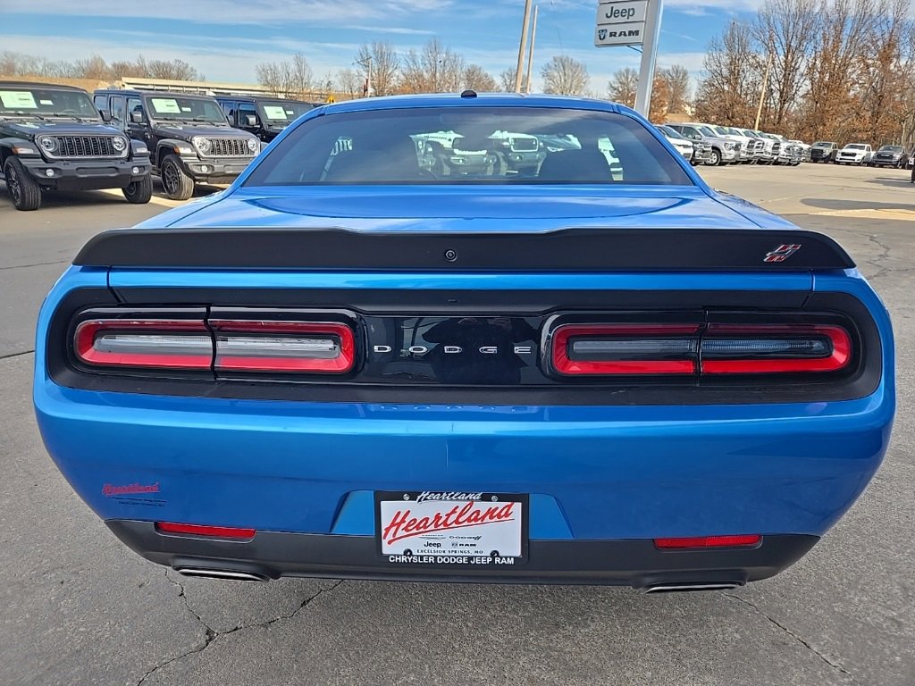 Used 2023 Dodge Challenger SXT w/ Cold Weather Group image 9