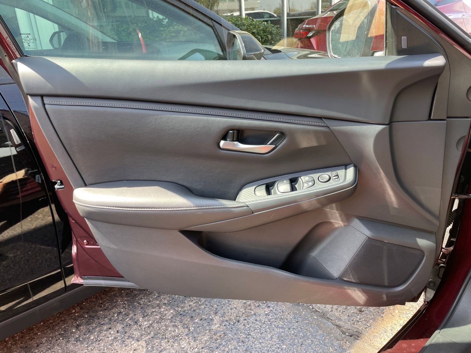 Used 2025 Nissan Sentra SV image 18