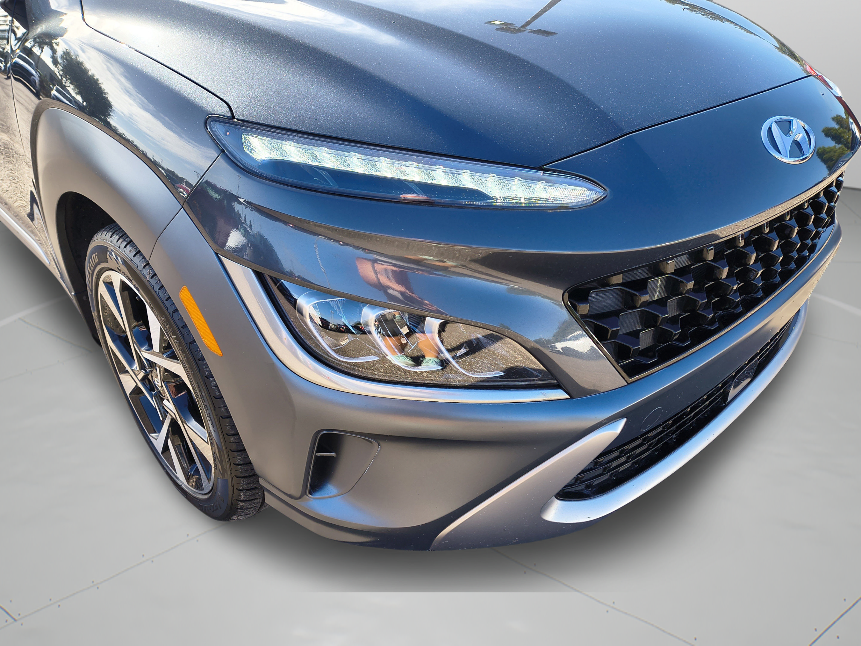Certified 2022 Hyundai Kona Limited FWD image 31