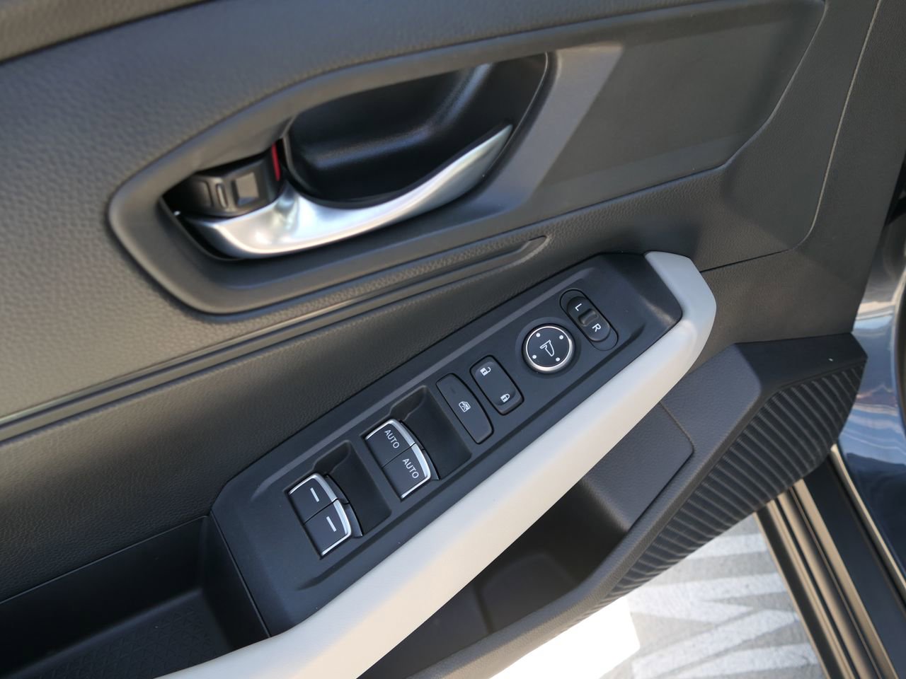 Used 2025 Honda Accord LX image 14