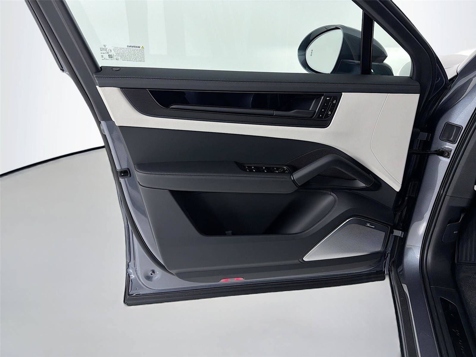 New 2026 Porsche Cayenne GTS AWD/4WD image 6
