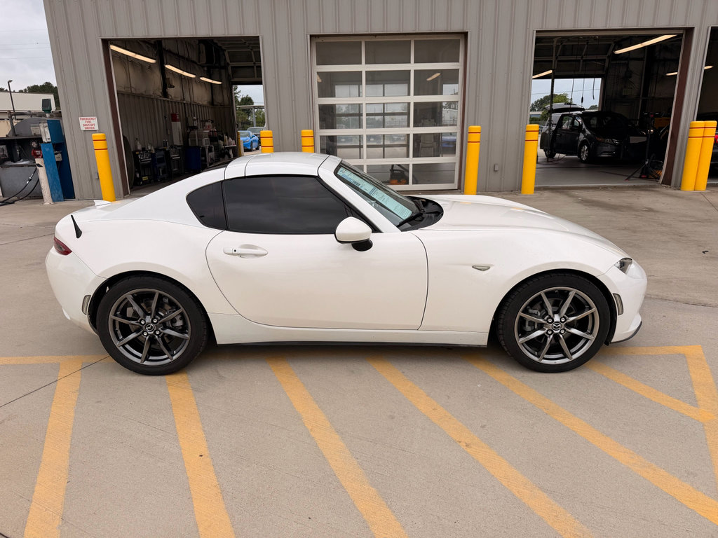 Used 2020 MAZDA MX-5 Miata RF Grand Touring RWD image 10