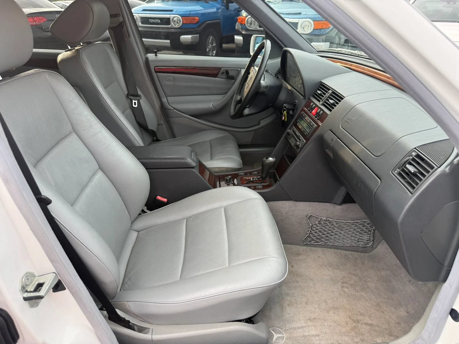 Used 1999 Mercedes-Benz C 280 Sedan image 12