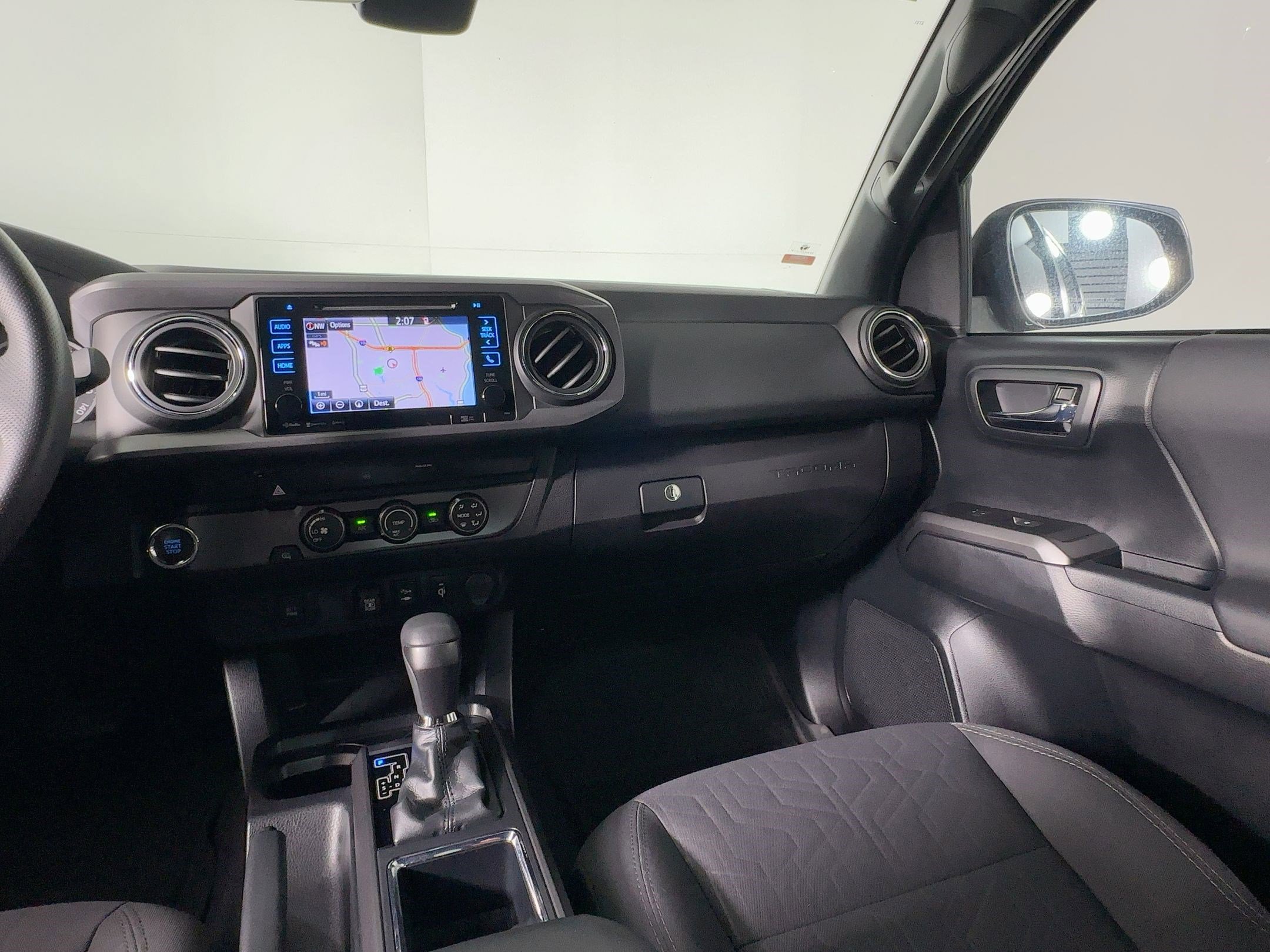 Used 2019 Toyota Tacoma TRD Sport image 28