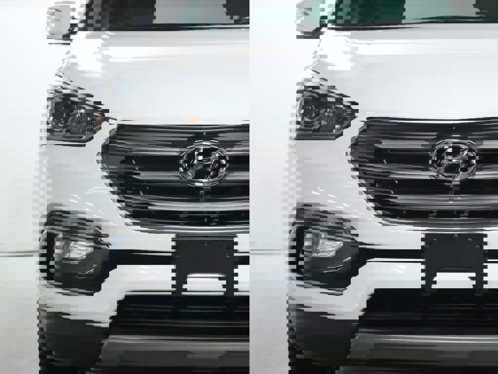 Used 2017 Hyundai Santa Fe Sport w/ Cargo Package image 6