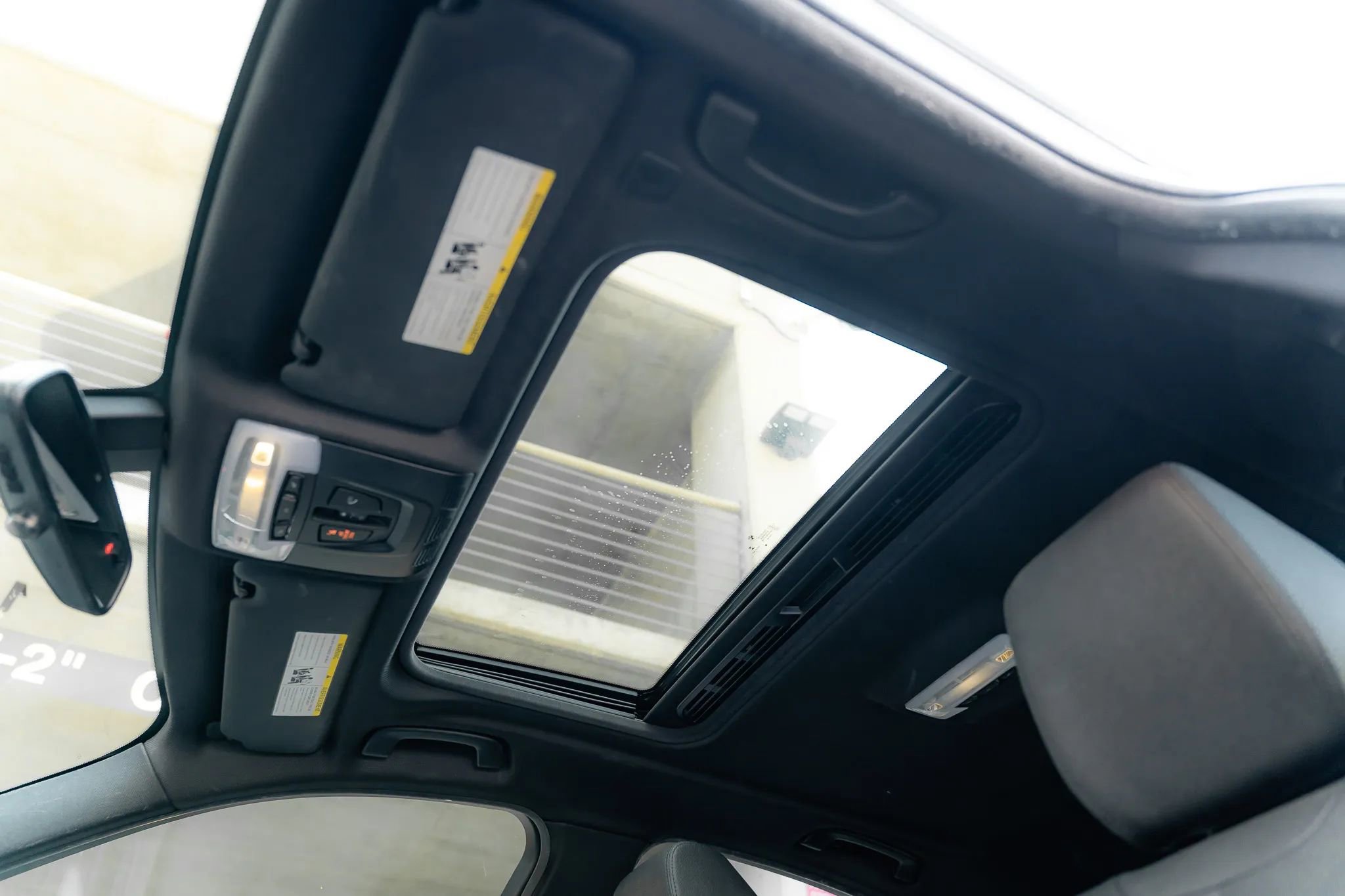 Used 2018 BMW 330e 330e iPerformance Sedan 4D image 81