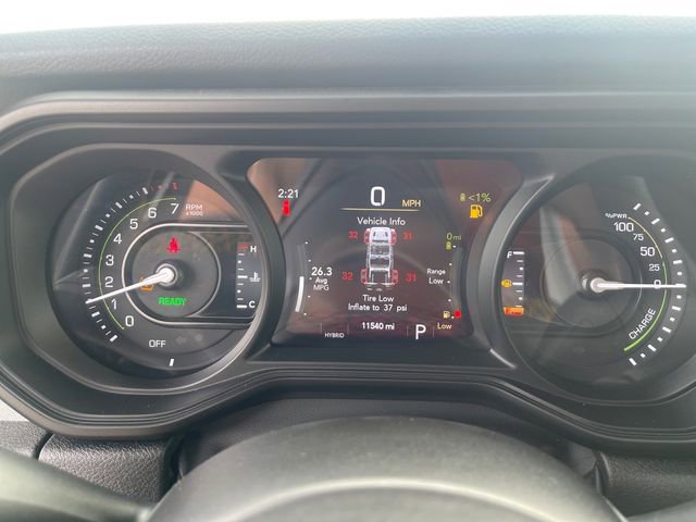 Used 2024 Jeep Wrangler Unlimited AWD/4WD image 11