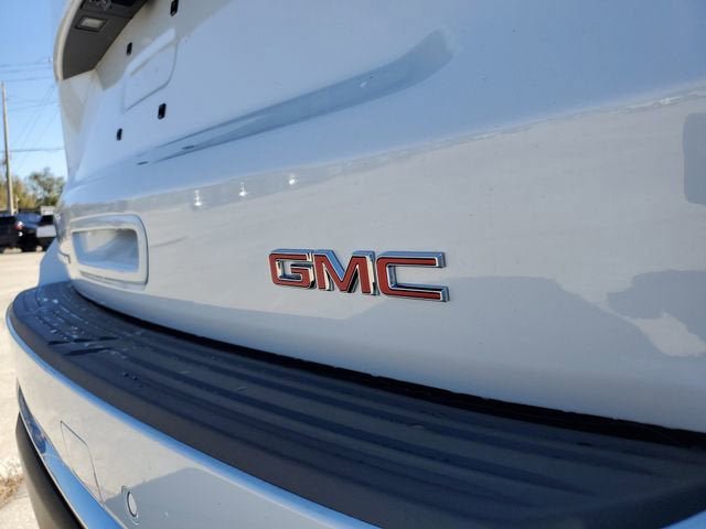 New 2026 GMC Yukon XL Denali w/ Sun & Power Step Package AWD/4WD image 7
