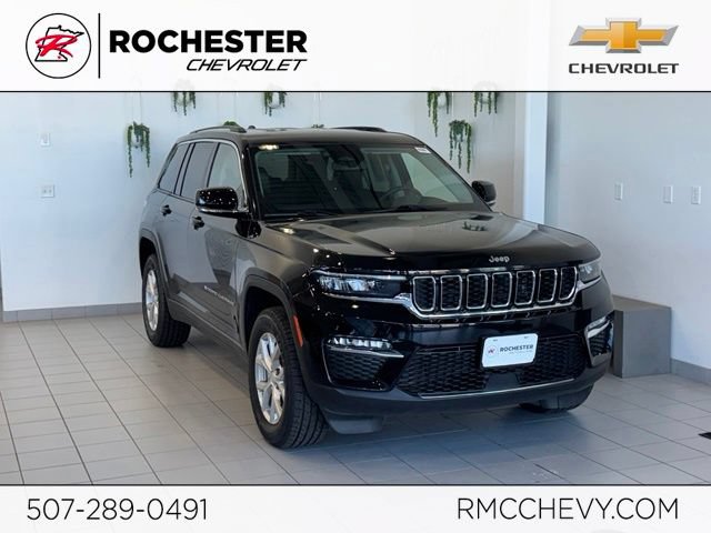 Used 2023 Jeep Grand Cherokee Limited w/ Trailer Tow Prep Group (B)