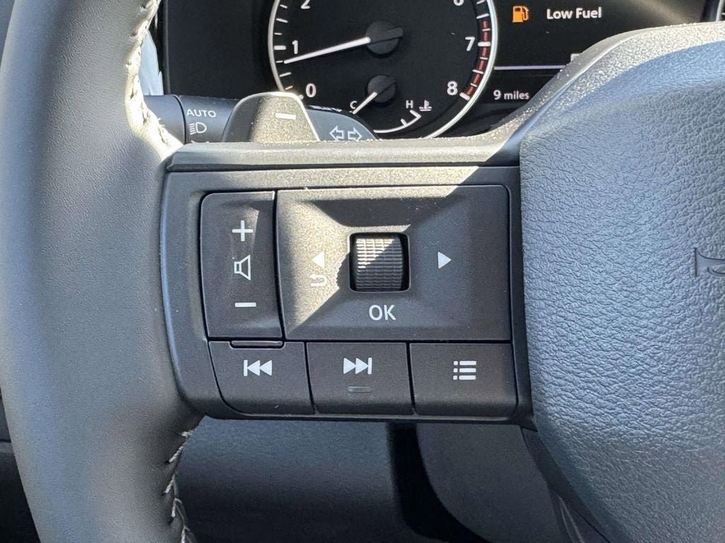 New 2026 Nissan Pathfinder SV AWD/4WD image 24