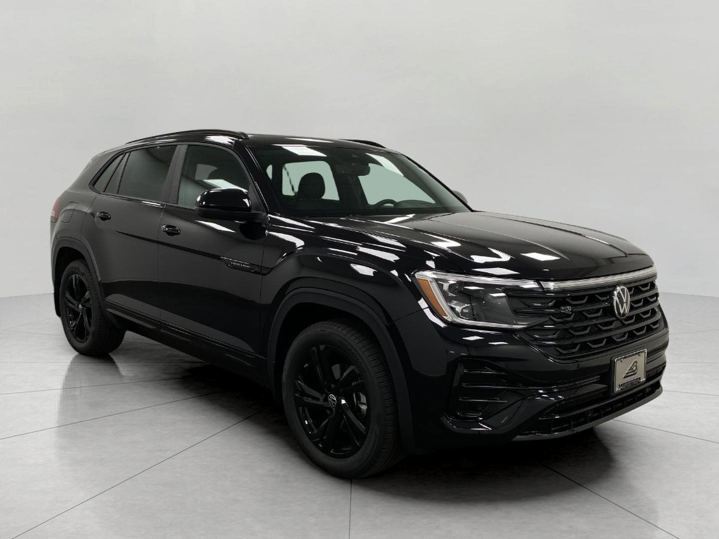 New 2026 Volkswagen Atlas Cross Sport SEL R-Line image 1