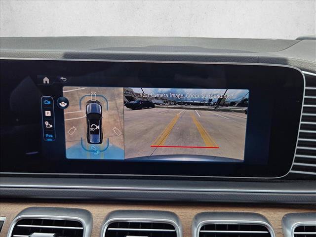 Used 2025 Mercedes-Benz GLS 450 4MATIC w/ AMG Line Exterior image 15