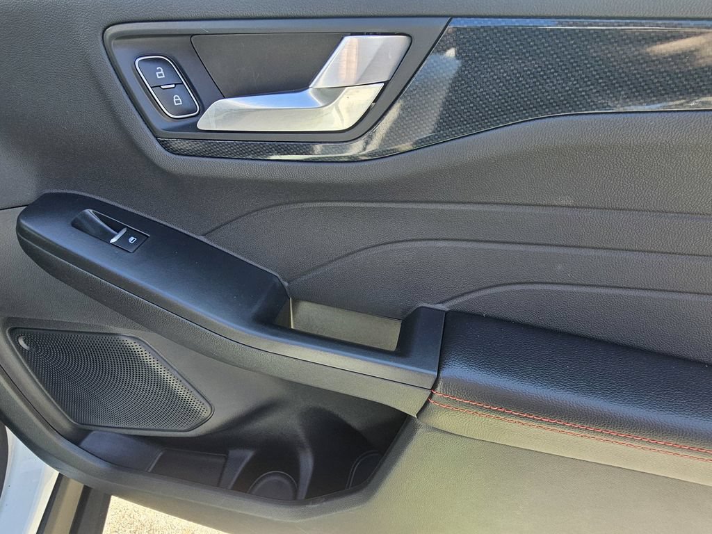 Used 2024 Ford Escape ST-Line FWD image 11