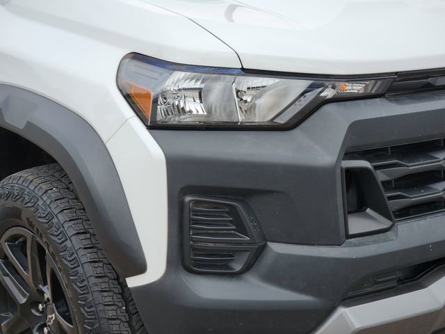 Used 2023 Chevrolet Colorado Trail Boss w/ Technology Package AWD/4WD image 9
