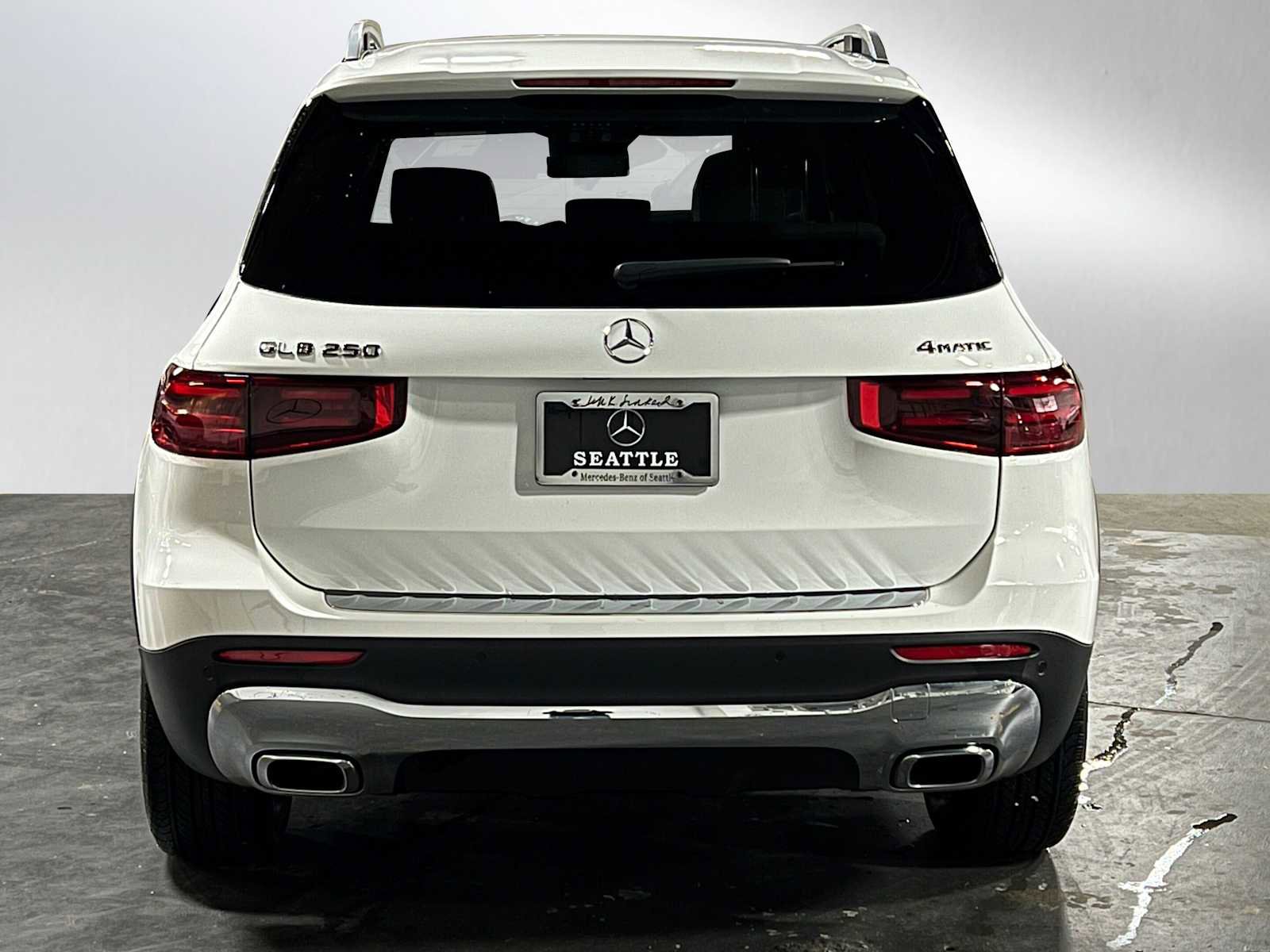 Certified 2025 Mercedes-Benz GLB 250 4MATIC image 4