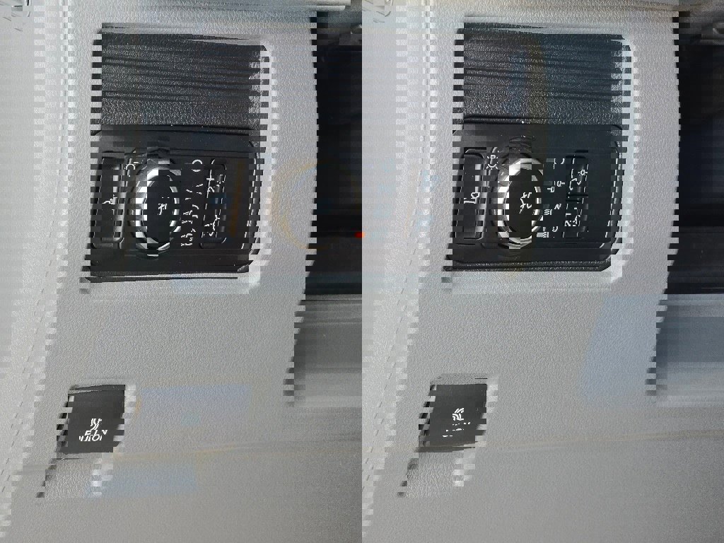 New 2026 Ford F250 XL w/ XL Chrome Package image 7