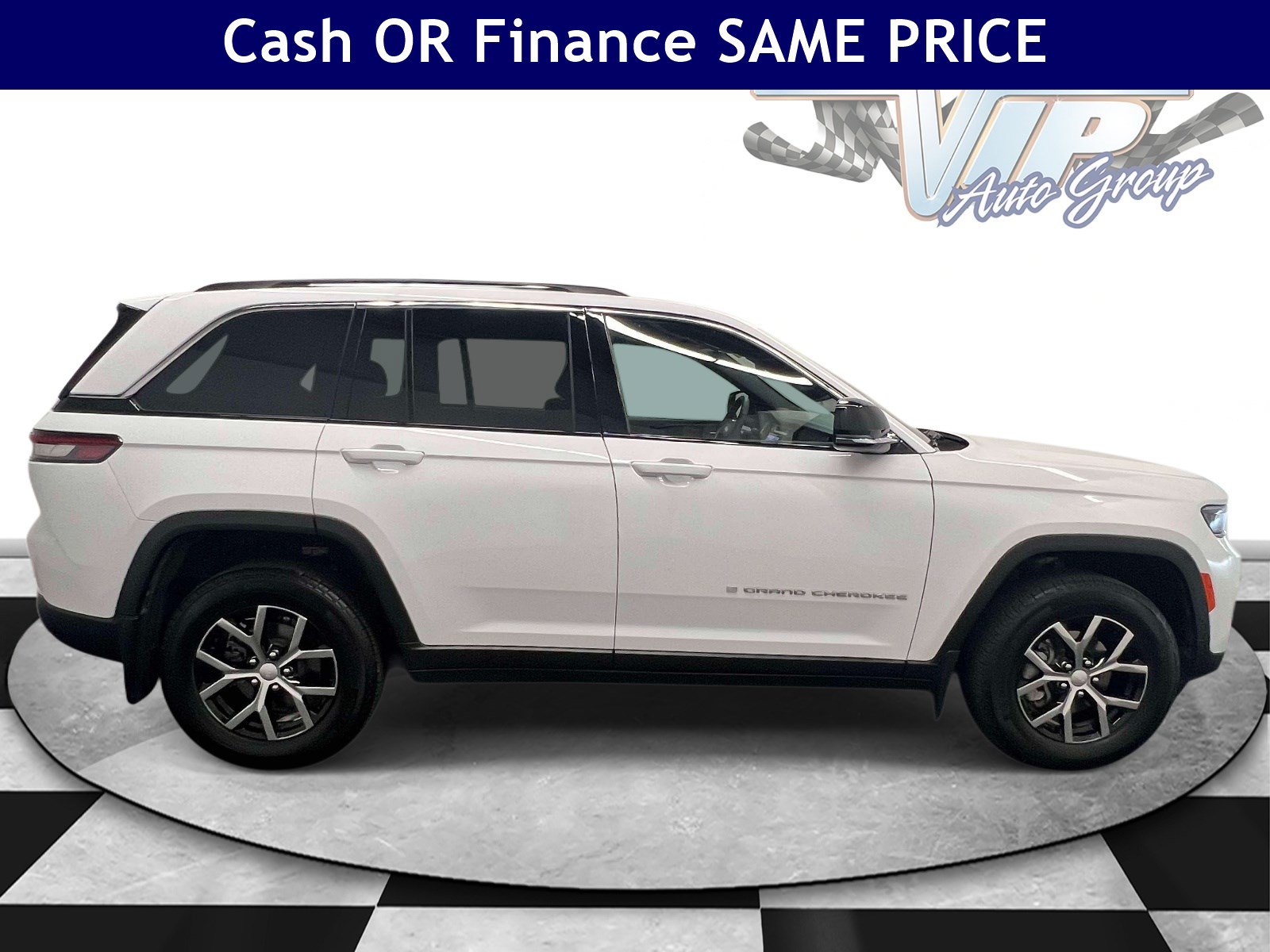 Used 2025 Jeep Grand Cherokee Limited w/ MOPAR Finishing Package AWD/4WD image 5