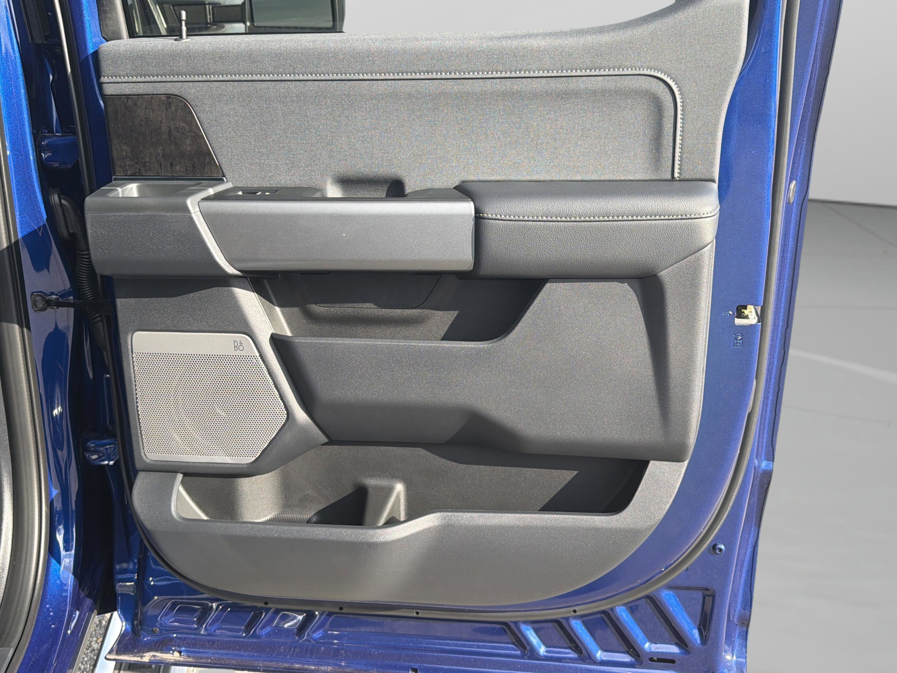 New 2026 Ford F250 Lariat w/ Chrome Package image 55