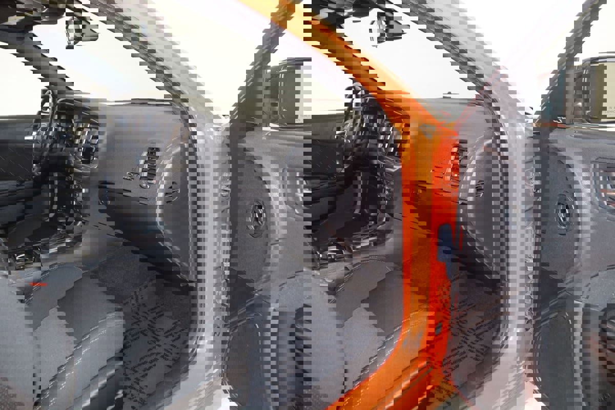 Used 2022 Dodge Charger R/T w/ Harman/Kardon Audio Group image 45