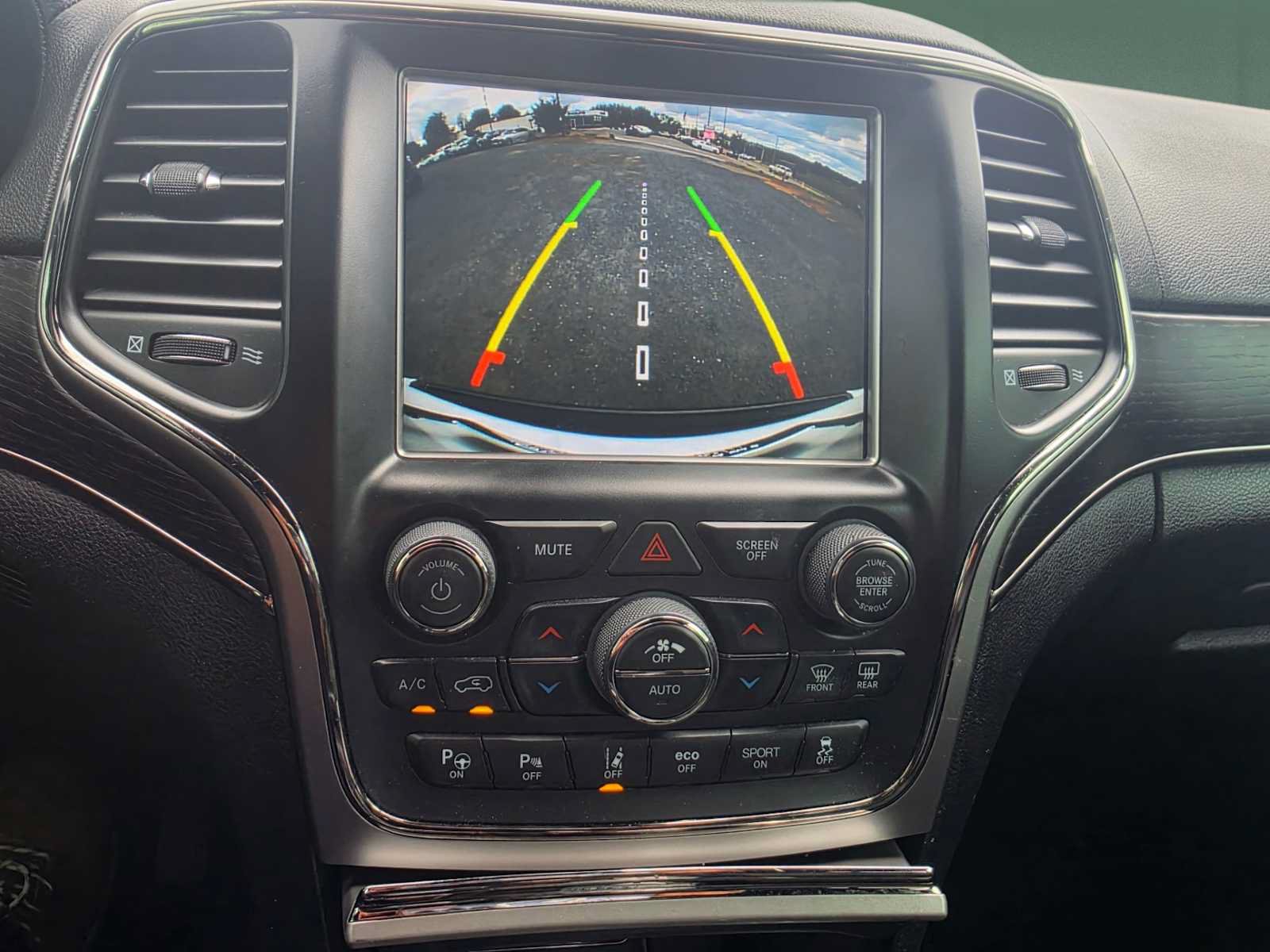 Used 2018 Jeep Grand Cherokee High Altitude AWD/4WD image 11