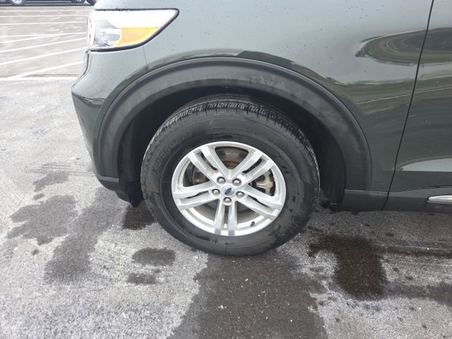 Used 2023 Ford Explorer XLT w/ Equipment Group 202A image 16