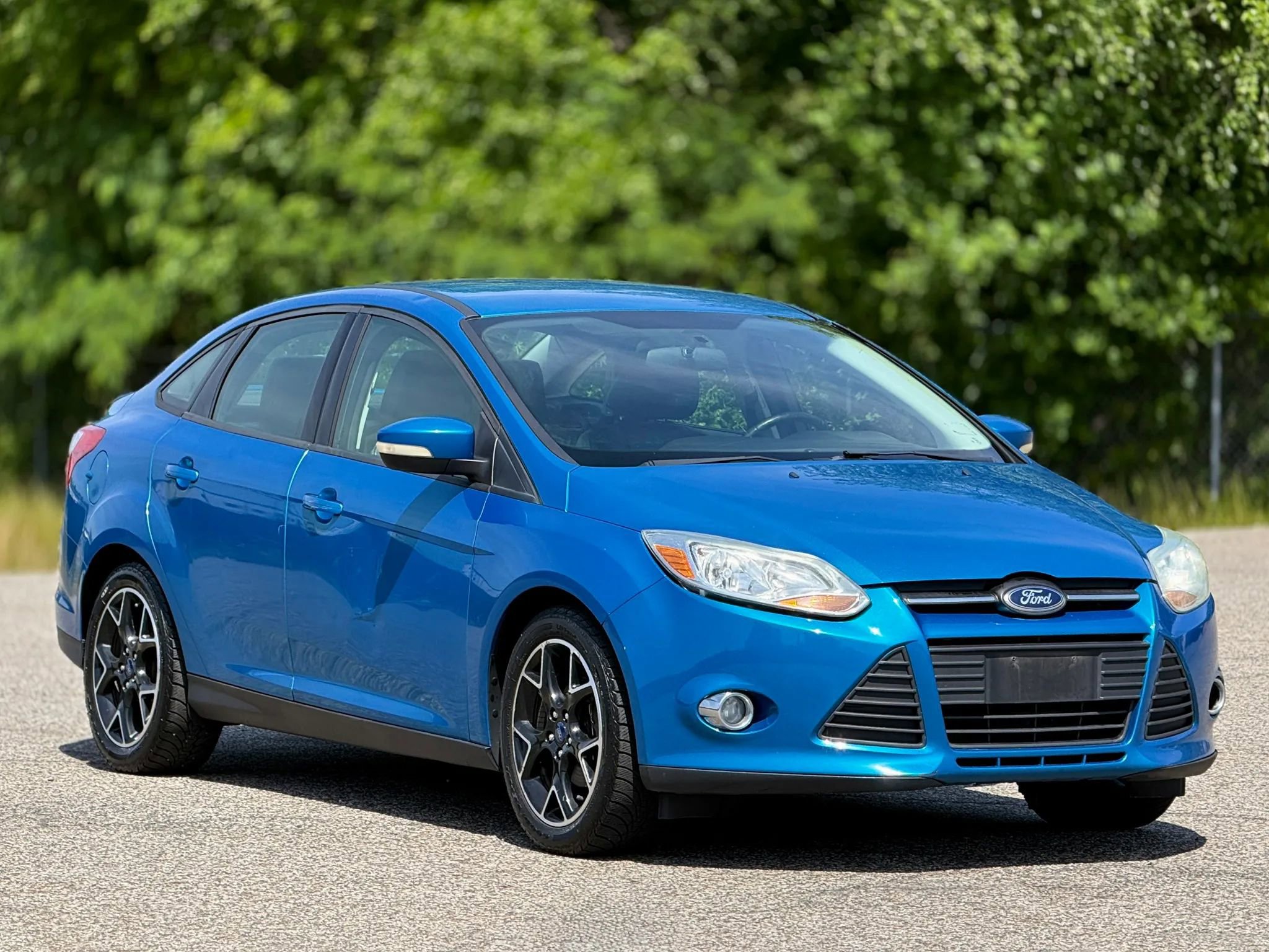 Used 2013 Ford Focus SE FWD image 1