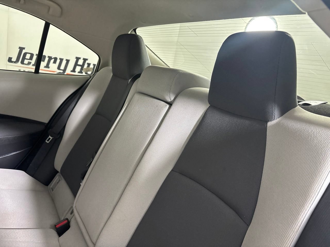 Used 2022 Toyota Corolla LE FWD image 26