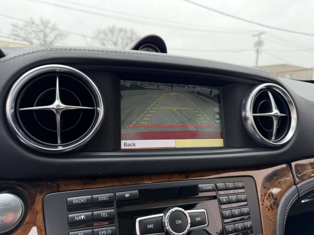 Used 2013 Mercedes-Benz SL 550 image 28