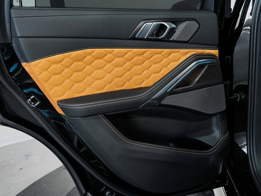 Used 2024 BMW X6 M Competition w/ Executive Package image 15