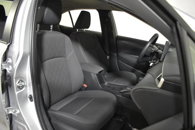 Used 2026 Toyota Corolla LE FWD image 30