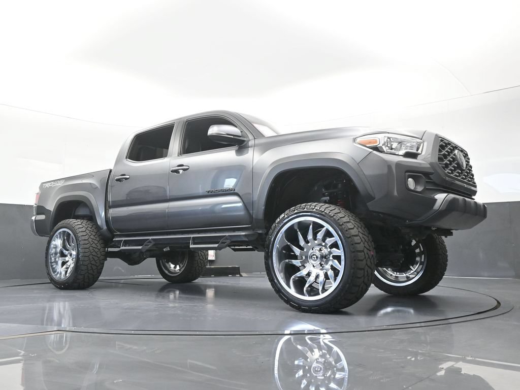 Used 2022 Toyota Tacoma TRD Off-Road AWD/4WD image 57