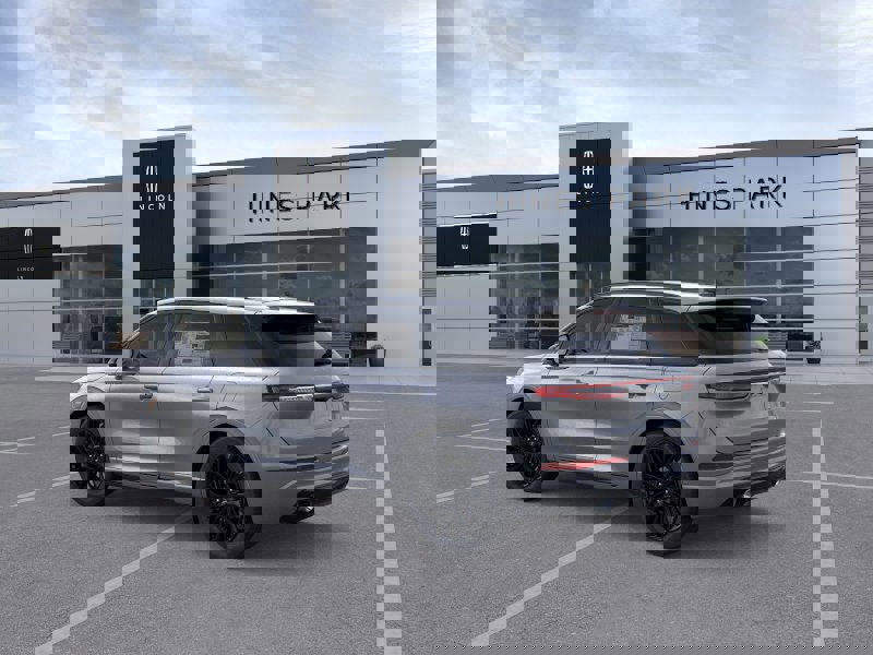 New 2026 Lincoln Corsair Premiere image 4