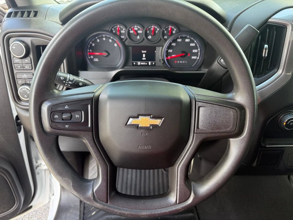 Used 2019 Chevrolet Silverado 1500 Custom w/ Custom Value Package AWD/4WD image 16