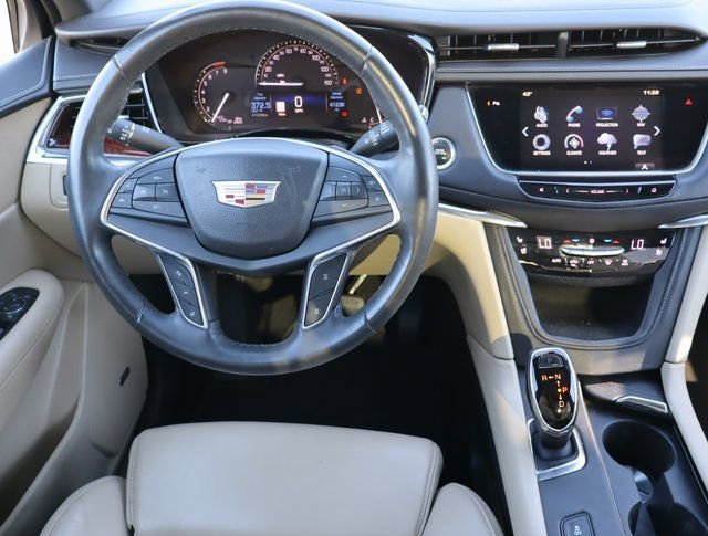 Used 2017 Cadillac XT5 Premium Luxury image 22