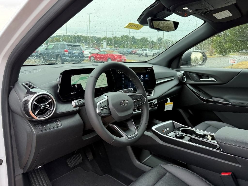 New 2027 Chevrolet Equinox LT w/ Convenience Package II FWD image 11