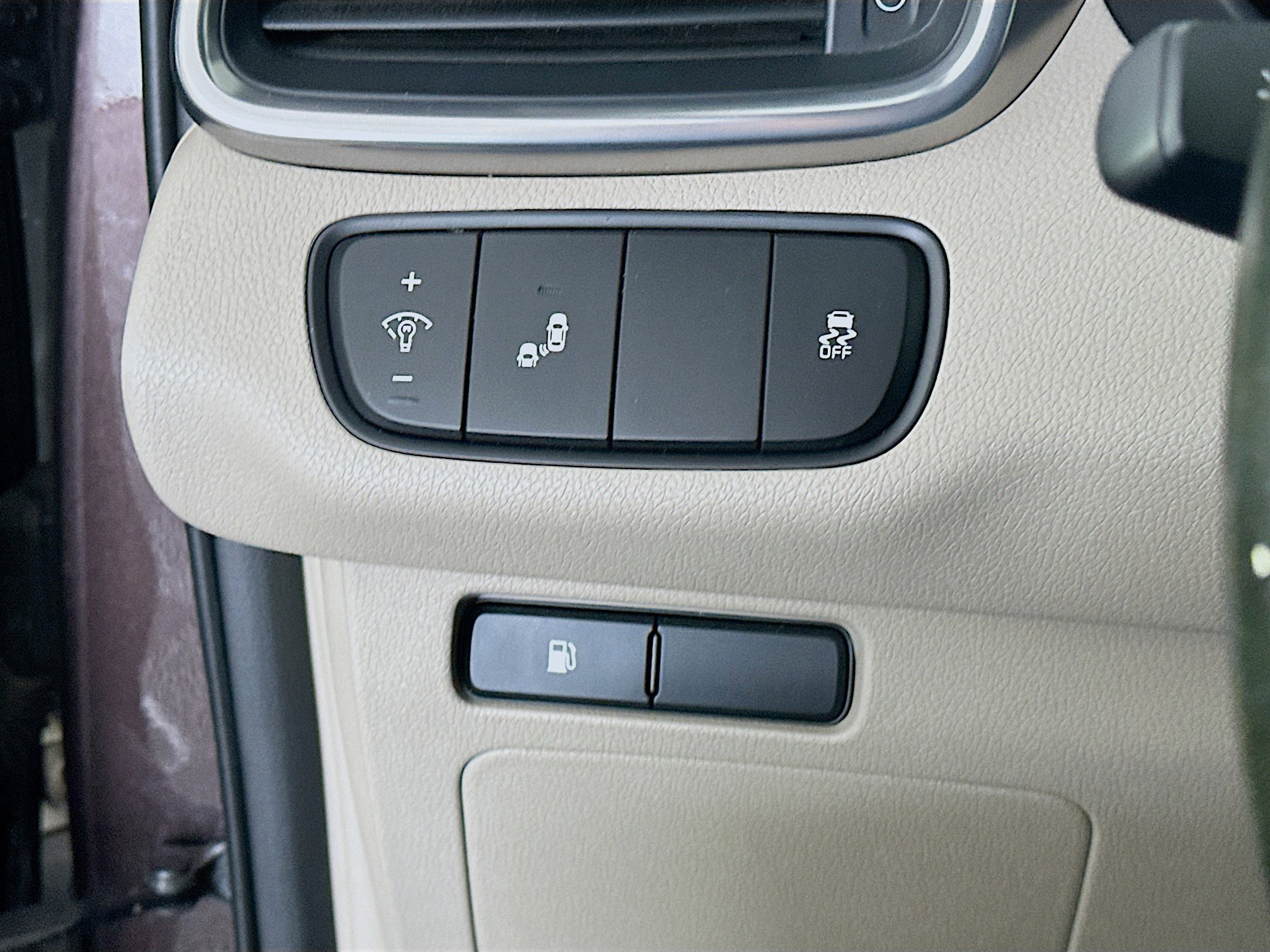 Used 2017 Kia Sorento EX image 17