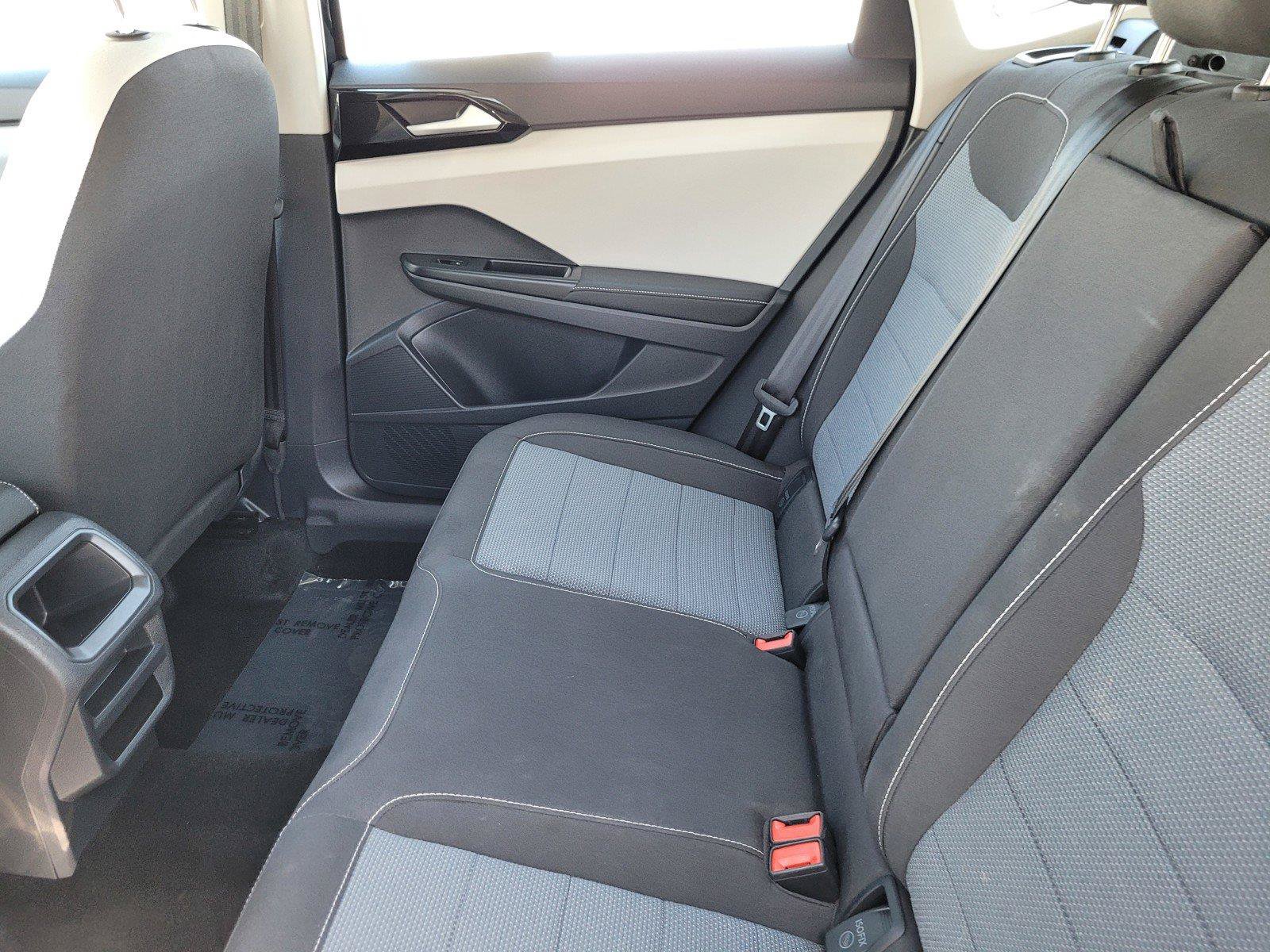 Certified 2025 Volkswagen Taos S AWD/4WD image 15