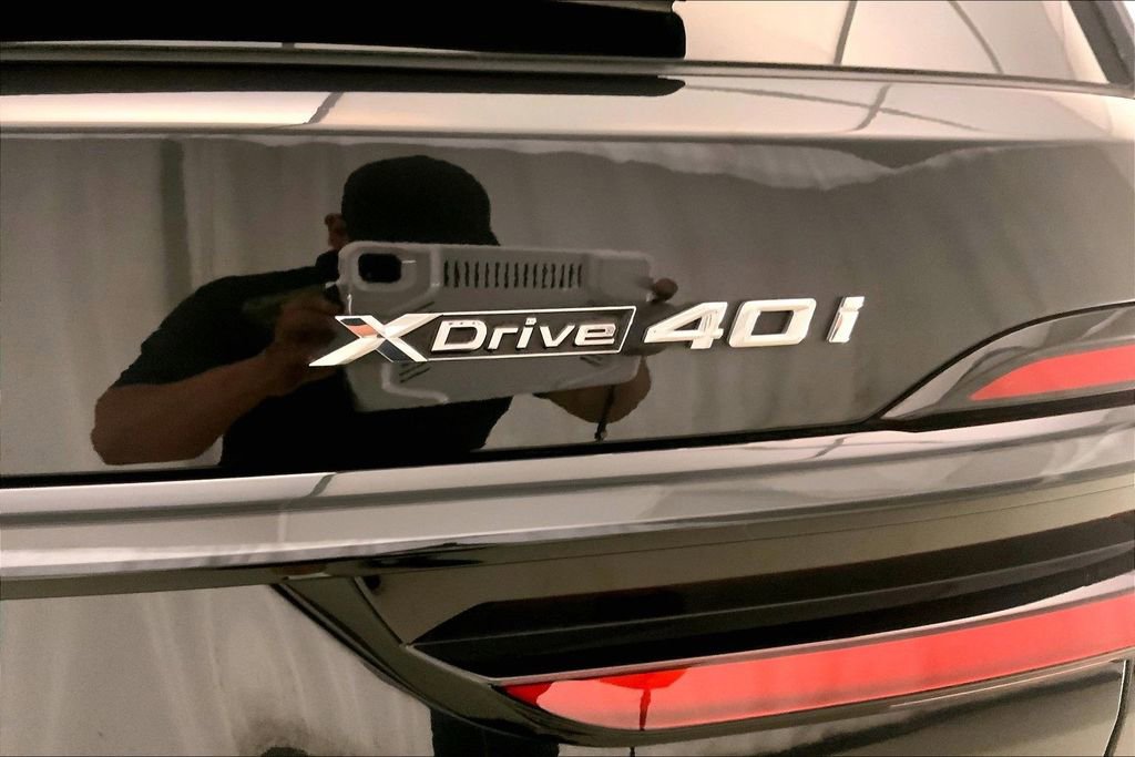 Certified 2024 BMW X7 xDrive40i w/ M Sport Package image 30