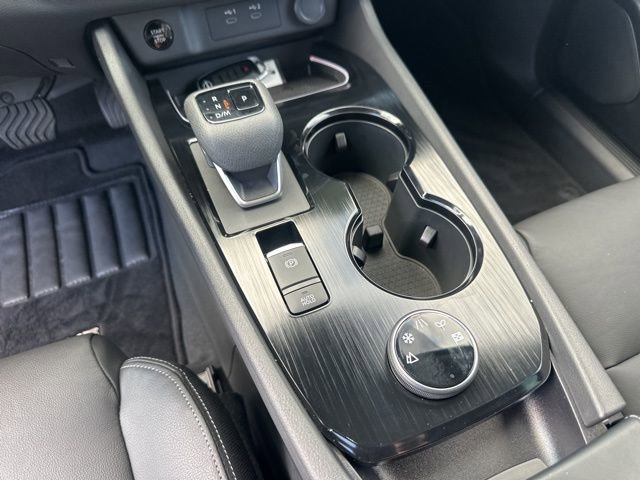 Used 2025 Nissan Rogue SL w/ SL Premium Package image 26