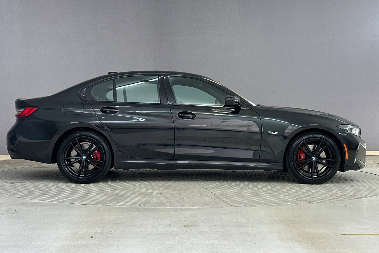 Certified 2023 BMW 330e w/ M Sport Package image 7