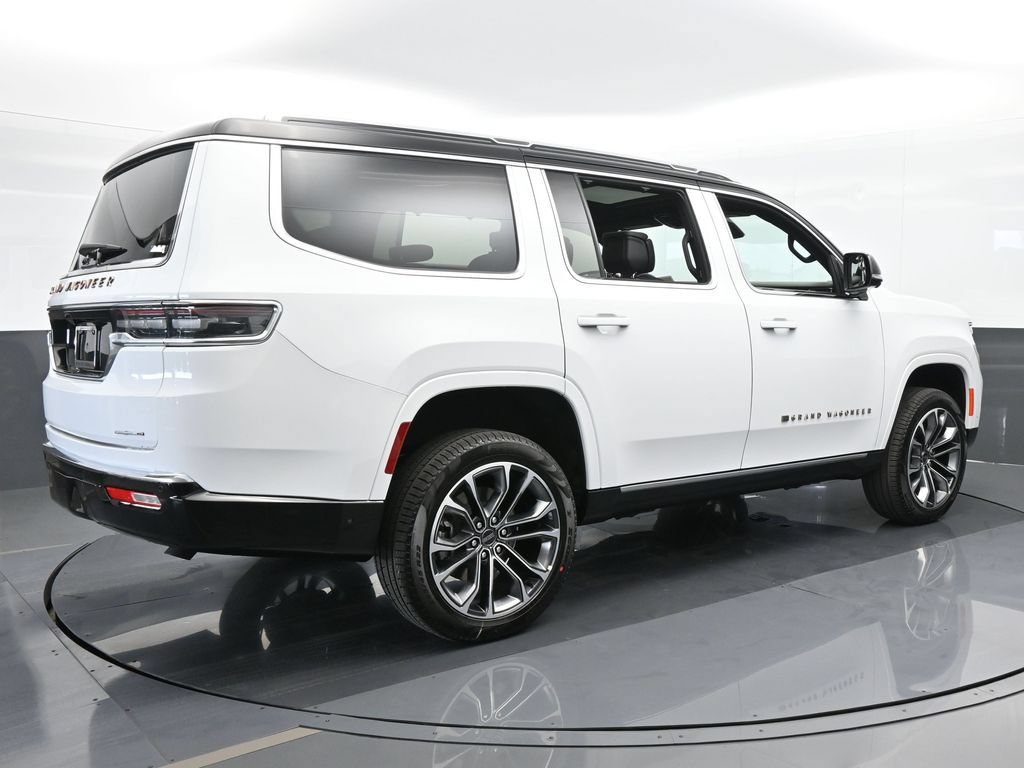Used 2024 Jeep Grand Wagoneer Series III AWD/4WD image 6