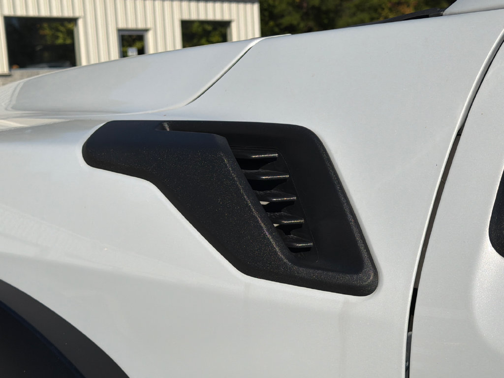 Used 2025 Ford F150 Raptor AWD/4WD image 16